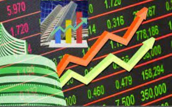 Today's Top Gainer: ONGC ਦਾ ਸ਼ੇਅਰ ਲਗਭਗ 4 ਰੁਪਏ ਦੇ ਵਾਧੇ ਨਾਲ 143.70 ਰੁਪਏ 'ਤੇ ਖੁੱਲ੍ਹਿਆ। ਹਿੰਡਾਲਕੋ ਦਾ ਸ਼ੇਅਰ ਕਰੀਬ 5 ਰੁਪਏ ਚੜ੍ਹ ਕੇ 468.40 ਰੁਪਏ 'ਤੇ ਖੁੱਲ੍ਹਿਆ। ਇੰਡਸਇੰਡ ਬੈਂਕ ਦੇ ਸ਼ੇਅਰ ਲਗਭਗ 11 ਰੁਪਏ ਦੇ ਵਾਧੇ ਨਾਲ 1,184.40 ਰੁਪਏ 'ਤੇ ਖੁੱਲ੍ਹੇ। ਬੀਪੀਸੀਐਲ ਦੇ ਸ਼ੇਅਰ ਲਗਭਗ 2 ਰੁਪਏ ਦੇ ਵਾਧੇ ਨਾਲ 341.00 ਰੁਪਏ 'ਤੇ ਖੁੱਲ੍ਹੇ। ਰਿਲਾਇੰਸ ਦਾ ਸਟਾਕ ਕਰੀਬ 13 ਰੁਪਏ ਦੇ ਵਾਧੇ ਨਾਲ 2,736.05 ਰੁਪਏ ਦੇ ਪੱਧਰ 'ਤੇ ਖੁੱਲ੍ਹਿਆ।