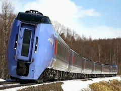 'టిల్టింగ్ ట్రైన్' అంటే తెలుసా! 2025 నాటికి భారత్ లోకి ఎంట్రీ!