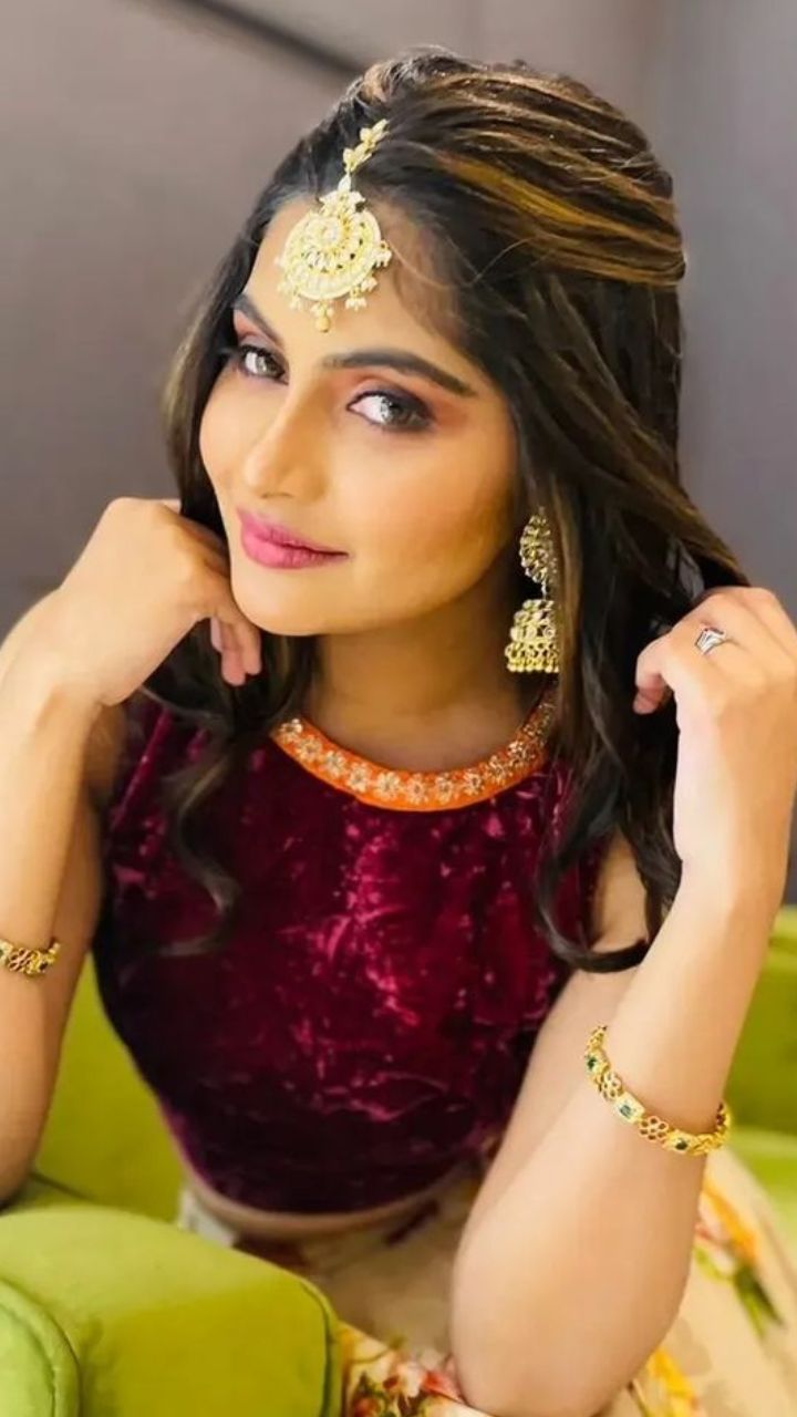 முகத்தில் க்ரீமை பூசி நாமினேஷனுக்கான காரணத்தையும் சொல்ல வேண்டும் என்ற அறிவிப்பும் கொடுக்கப்பட்டது