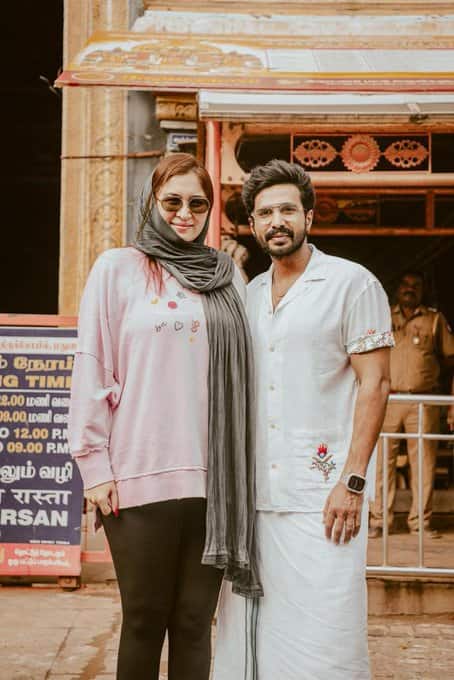 விஷ்ணு விஷாலுடன் அவரது மனைவி ஜ்வாலா குட்டா