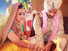 Divyanka Tripathi -Vivek Dahiya: तोहफे में लिखी कविता ने जोड़ा दिव्यांका त्रिपाठी और विवेक दहिया का दिल, देखें इनकी वेडिंग एल्बम