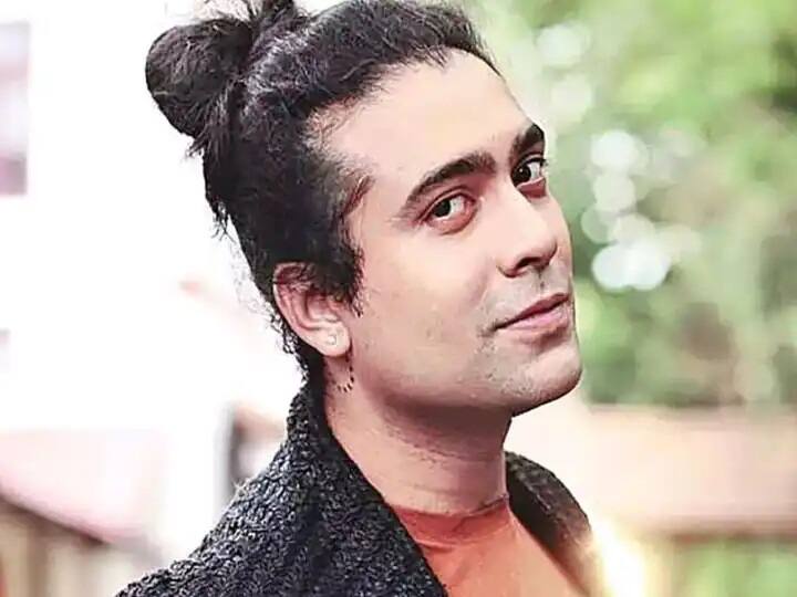 bollywood star singer jubin nautiyal injured and now in mumbai hospital Jubin Nautiyalના ફેન્સ માટે દુઃખદ સમાચાર, સીડી પરથી પડી જવાથી સિંગર ઘાયલ, હૉસ્પીટલમાં ભરતી