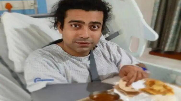 jubin-nautiyal-share-his-health-update-with-picture-from-hospital Jubin Nautiyal: ਬਾਲੀਵੁੱਡ ਗਾਇਕ ਜੁਬਿਨ ਨੌਟੀਆਲ ਨੇ ਹਸਪਤਾਲ ਤੋਂ ਸ਼ੇਅਰ ਕੀਤੀ ਤਸਵੀਰ, ਬੀਤੇ ਦਿਨ ਹੋਇਆ ਸੀ ਹਾਦਸਾ