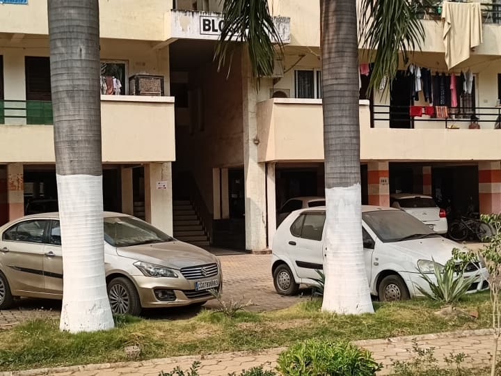 Chhattisgarh Deputy Secretary Saumya Chaurasia house empty in Bhilai ANN Chhattisgarh: डिप्टी सेक्रेटरी सौम्या चौरसिया की गिरफ्तारी के बाद भिलाई में घर का कैसा है हाल? जानिए