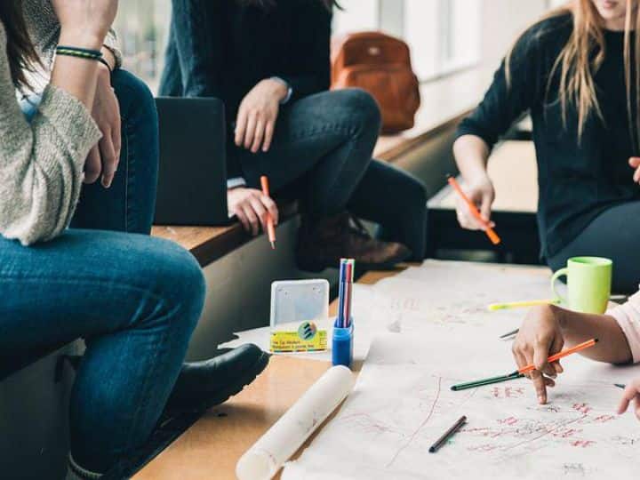 Engineering Degrees: B.E. और B.Tech में क्या अंतर है? जानिए किससे मिलती है बेहतर नौकरी what is the difference between B E And B Tech Know who gets a better job Engineering Degrees: B.E. और B.Tech में क्या अंतर है? जानिए किससे मिलती है बेहतर नौकरी