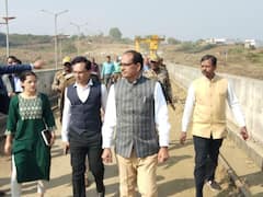 अचानक डिंडौरी पहुंचे सीएम शिवराज सिंह चौहान, लापरवाही देख पांच अधिकारियों को किया सस्पेंड