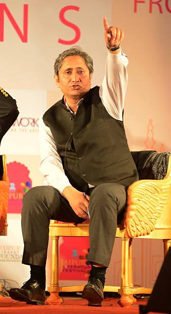 ਭਾਰਤ ਦੇ ਸੀਨੀਅਰ ਪੱਤਰਕਾਰ ਰਵੀਸ਼ ਕੁਮਾਰ ਦਾ ਨਾਂ ਇੰਨੀਂ ਦਿਨੀਂ ਕਾਫੀ ਸੁਰਖੀਆਂ ‘ਚ ਹੈ। ਸੀਨੀਅਰ ਪੱਤਰਕਾਰ ਨੇ ਹਾਲ ਹੀ ‘ਚ ਐਨਡੀਟੀਵੀ ਤੋਂ ਅਸਤੀਫਾ ਦਿੱਤਾ ਹੈ। ਇਸ ਤੋਂ ਬਾਅਦ ਤੋਂ ਹੀ ਉਹ ਲਗਾਤਾਰ ਸੁਰਖੀਆਂ ਬਟੋਰ ਰਹੇ ਹਨ