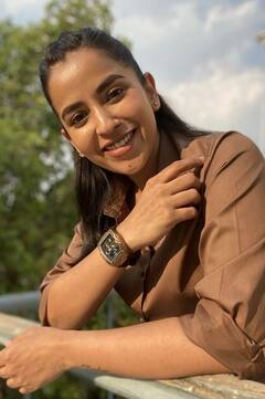 Komalee Prasad Photos: పెట్ డాగ్‌తో 'హిట్ 2' బ్యూటీ కోమలి ప్రసాద్ ఫొటోస్ చూశారా