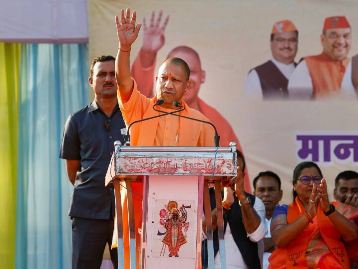 Gujarat Election 2022: योगी आदित्यनाथ बोले- राम नाम सत्य के लिए भी 4 लोग चाहिए, कांग्रेस को सिर्फ 2 ही सीटें मिलीं, AAP तो एक भी नहीं जीती UP CM Yogi Adityanath Did Rally for BJP in Kheda for Gujarat Assembly Election 2022 ANN Gujarat Election 2022: योगी आदित्यनाथ बोले- राम नाम सत्य के लिए भी 4 लोग चाहिए, कांग्रेस को सिर्फ 2 ही सीटें मिलीं, AAP तो एक भी नहीं जीती