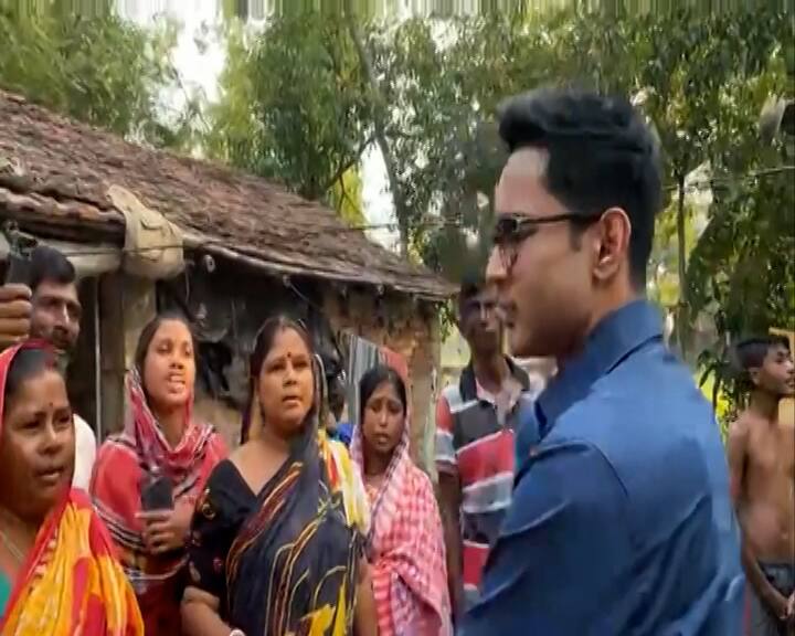 ‘কথায় কথায় বলেন, তাঁর পরিবার ব্রিটিশদের তাড়িয়েছে। আর তিনি অমিত শাহর পায়ে হাত দিয়ে প্রণাম করেন’ নাম না কে শুরু থেকেই অভিষেকের নিশানা ছিলেন শুভেন্দু।