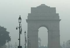 Delhi Air Pollution: દિલ્હીની હવા બની ઝેરીલી, જુઓ તસવીરો