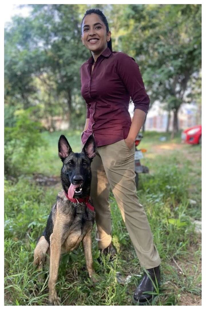 కోమలి 'మోడ్రన్ లవ్ హైదరాబాద్' , 'లూసర్' అనే వెబ్ సిరీస్ లలో నటించింది. Image Credit: Komalee prasad/Instagram
