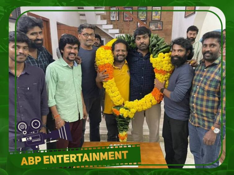 DSP movie team celebrates the success of DSP movie is being rebuke by netisans DSP Viral Post: மொக்க படத்துக்கு இப்படி ஒரு கொண்டாட்டமா.. விஜய்சேதுபதியை கழுவி ஊற்றும் நெட்டிசன்ஸ்!