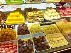 एमपीः भोपाल के लोगों ने दिवाली पर खाई अशुद्ध मिठाइयां, मावे के 14 में से 10 सैंपल फेल, होगी कार्रवाई