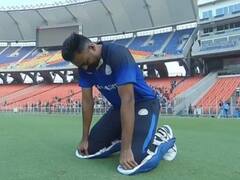 Watch Video: ரசிகர்களுக்கு தலைவணங்கிய உனத்கட்..! விஜய் ஹசாரே கோப்பையை வென்றதால் நெகிழ்ச்சி...