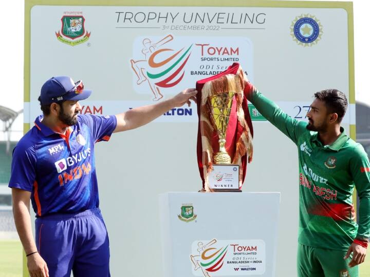 IND vs BAN Indian captain Rohit Sharma Litton Das reveal ODI series Trophy BCCI Share pictures IND vs BAN: रोहित शर्मा और लिटन दास ने रिवील की वनडे ट्रॉफी, कल खेला जाएगा सीरीज का पहला मैच