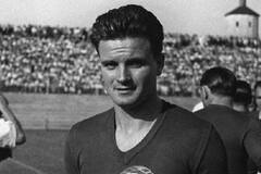 கால்பந்தில் அதிக கோல் அடித்தவர்களின் பட்டியல்..!