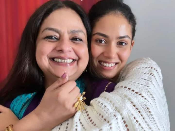 शाहिद कपूर की पत्नी मीरा ने अपनी सासू मां के लिए स्वीट बर्थडे पोस्ट किया है. इनके अलावा बॉलीवुड में और भी कई ऐसी फेमस सास बहू की जोड़ी हैx, जो एक दूसरे के साथ काफी प्यारा बॉन्ड शेयर करती हैं.