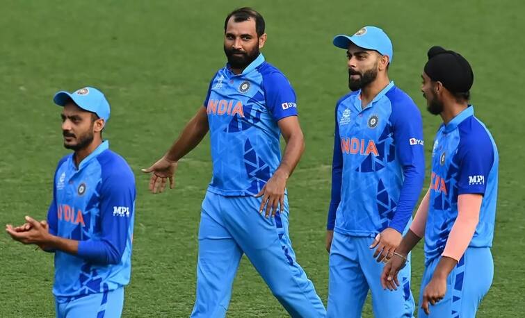IND vs BAN: Team India bowler Mohammed Shami has reportedly been ruled out of the upcoming three-match ODI series against Bangladesh due to a hand injury IND vs BAN : બાંગ્લાદેશ સામેની સીરિઝમાં ભારતને લાગ્યો મોટો ફટકો, આ સ્ટાર ખેલાડી થયો બહાર