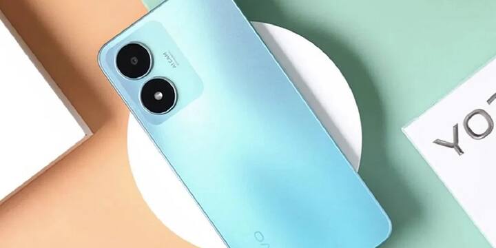 भारत में Vivo Y02 के भी इसी महीने लॉन्च होने की उम्मीद है. इस स्मार्टफोन में 5,000mAh की बैटरी, MediaTek Helio P22, 6.51 इंच का LCD डिस्प्ले जैसे फीचर्स दिए जा सकते हैं.
