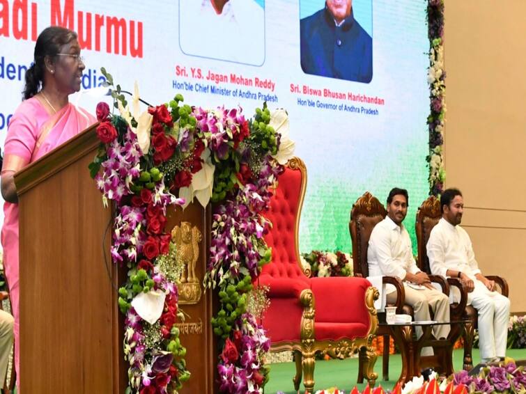 Vijayawada President Droupadi Murmu say Telugu language well known all over the country President Droupadi Murmu :  ఏపీకి ఘనమైన చరిత్ర ఉంది, దేశాభివృద్ధిలో కీలక పాత్ర- రాష్ట్రపతి ద్రౌపదీ ముర్ము