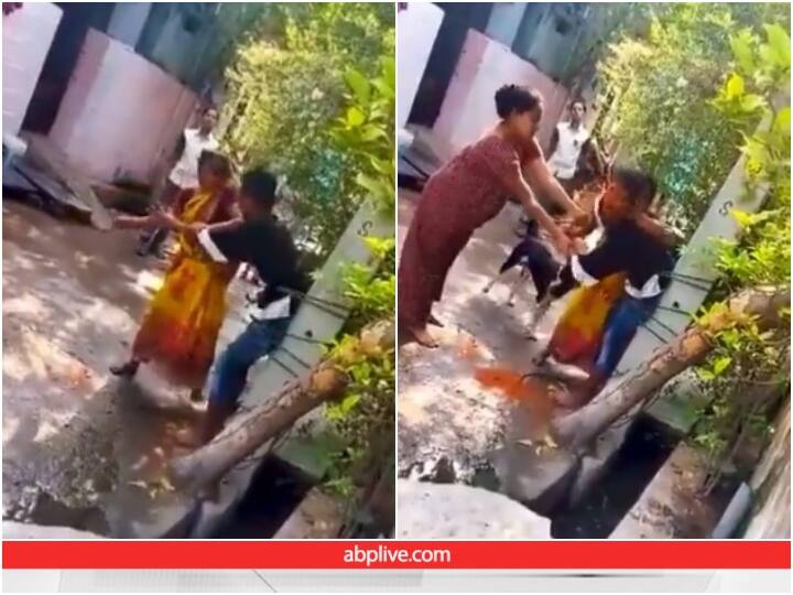 Mother is seen putting chili in her son eyes to get rid of his cigarette addiction Video: बेटे ने सिगरेट पी तो मां ने दी 'खतरनाक' सजा, आंखों पर रगड़ दी मिर्च! देखिए वीडियो