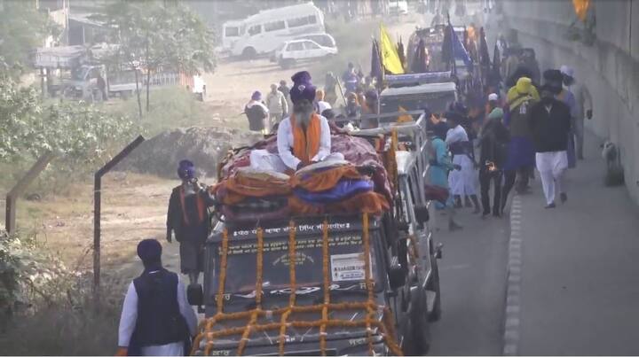 ਔਰੰਗਜੇਬ ਦੇ ਹੁਕਮਾਂ ਤੇ ਦਿੱਲੀ ਦੇ ਚਾਂਦਨੀ ਚੌਕ ਚ ਗੁਰੂ ਸਾਹਿਬ ਦਾ ਸੀਸ ਧੜ ਤੋਂ ਵੱਖ ਕਰ ਦਿੱਤਾ ਗਿਆ ਸੀ।