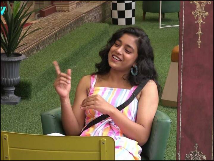 Bigg Boss Boring Contestants: टीवी रिएलिटी शो बिग बॉस के सीजन 16 में सुम्बुल तौकीर खान को सबसे बोरिंग कंटेस्टेंट का खिताब मिला है. सुम्बुल से पहले भी बिग बॉस के कई खिलाड़ी बोरिंग कहे जा चुके हैं.