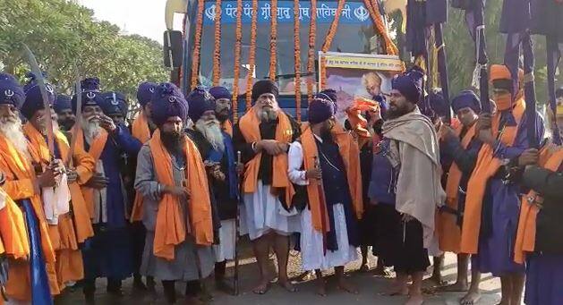 Sees Sanskar Diwas : Nagar Kirtan from Kiratpur Sahib on the occasion of Sees Sanskar Diwas of Sri Guru Teg Bahadur Ji Sees Sanskar Diwas : ਸ੍ਰੀ ਗੁਰੂ ਤੇਗ ਬਹਾਦਰ ਜੀ ਦੇ ਸੀਸ ਸਸਕਾਰ ਦਿਵਸ ਮੌਕੇ ਕੀਰਤਪੁਰ ਸਾਹਿਬ ਤੋਂ ਸਜਾਇਆ ਗਿਆ ਨਗਰ ਕੀਰਤਨ