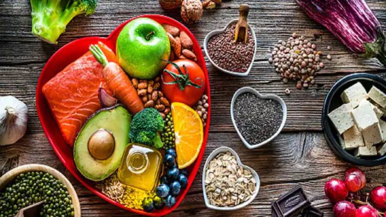Cholesterol: বেড়ে গিয়েছে কোলেস্টেরল? দ্রুত কমাতে এই খাবারগুলি পাতে রাখুন Top Five Food Items That Can Help Lowering Cholesterol Faster, know in details Cholesterol: বেড়ে গিয়েছে কোলেস্টেরল? দ্রুত কমাতে এই খাবারগুলি পাতে রাখুন