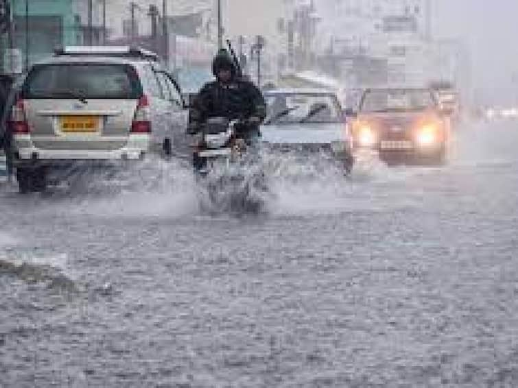 light to moderate rain to be expected in 22 districts of tamilnadu for next three hours TN Rain Alert: மக்களே உஷார்.. அடுத்த 3 மணிநேரத்தில் 22 மாவட்டங்களில் மழை.. எந்தெந்த மாவட்டம் தெரியுமா? வானிலை அப்டேட் இதோ..