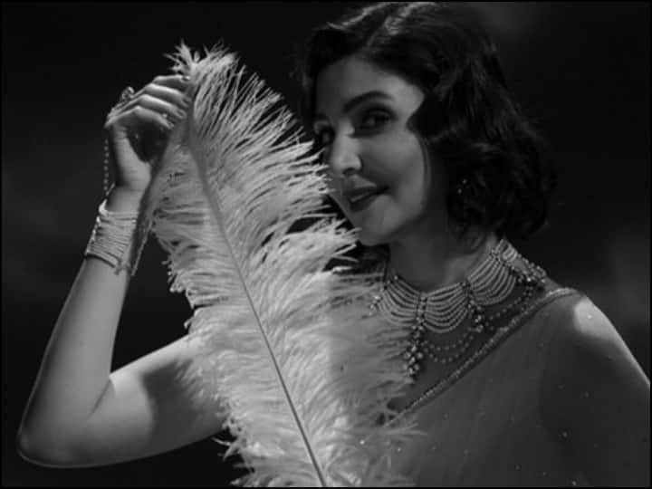 'Qala' में अनुष्का शर्मा को देख खुशी से झूम उठे लोग, सोशल मीडिया पर यूजर्स कर रहे ऐसे-ऐसे कमेंट्स