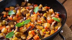 திராட்சையை கொண்டு செய்யப்பட்ட பிரபலமான உணவுகளை தெரிந்து கொள்வோமா!