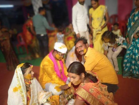 अनोख्या विवाहानंतर सोशल मीडियात यावर प्रतिक्रिया उमटू लागताच पोलिसांनी एकाच्या तक्रारींवर अदखलपात्र नोंद घेतली आहे.