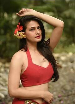 In Pics: धुळ्यातील छोट्याशा खेडेगावातून मुंबईत येत या पोरीनं आकाश घेतलंय कवेत; मालिकांमधून पोहोचली घराघरात