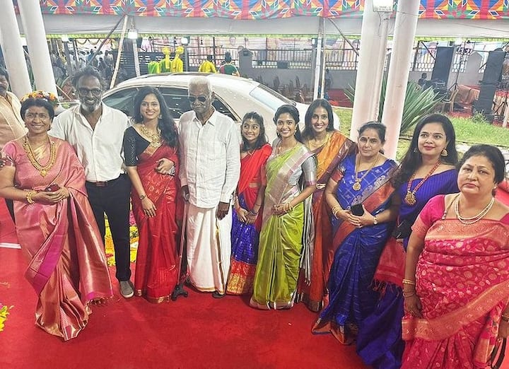 குடும்பத்துடன் ரம்யா பாண்டியன்..