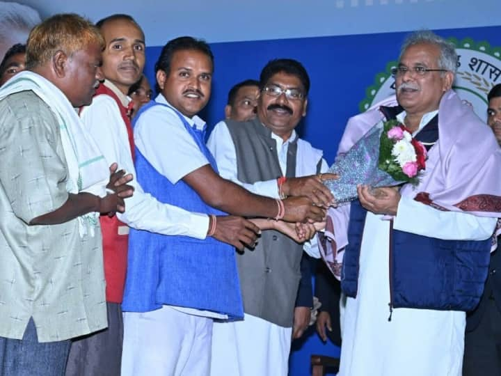 Chhattisgarh Backward Classes Welfare Association expressed gratitude to CM Bhupesh Baghel ann Chhattisgarh News: पिछड़ा वर्ग कल्याण संघ ने जताया आभार, सीएम बघेल बोले- पूरे देश में नजीर बनेगा छत्तीसगढ़