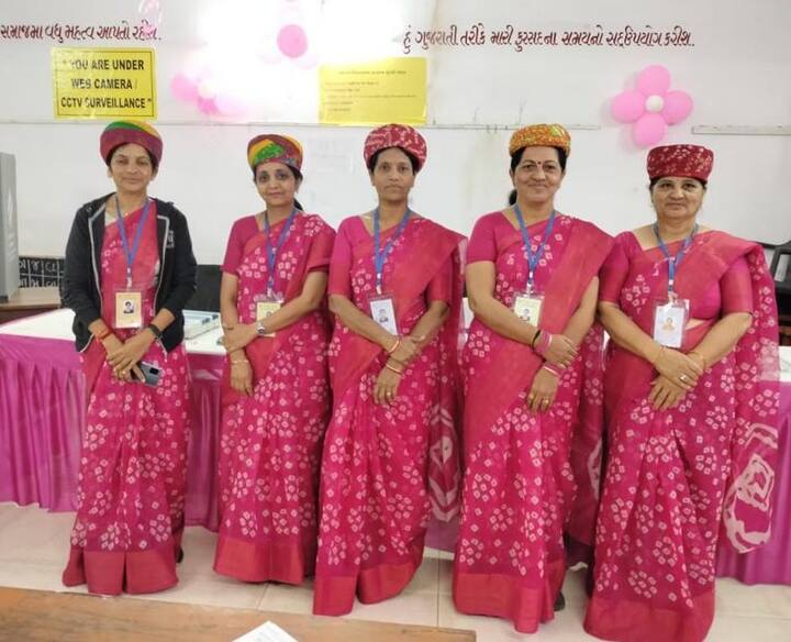 गुजरातमध्ये पहिल्या टप्प्यासाठी 1 डिसेंबर रोजी मतदान झाले होते तर दुसऱ्या टप्प्याचं मतदान आज पार पडलं.