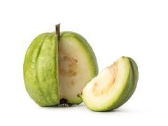 Amrood Khane ke Fayde: सर्दी के मौसम में अमरुद से करें अपना वजन कंट्रोल, यकीन न हो रहा हो तो खुद पढ़ लीजिए