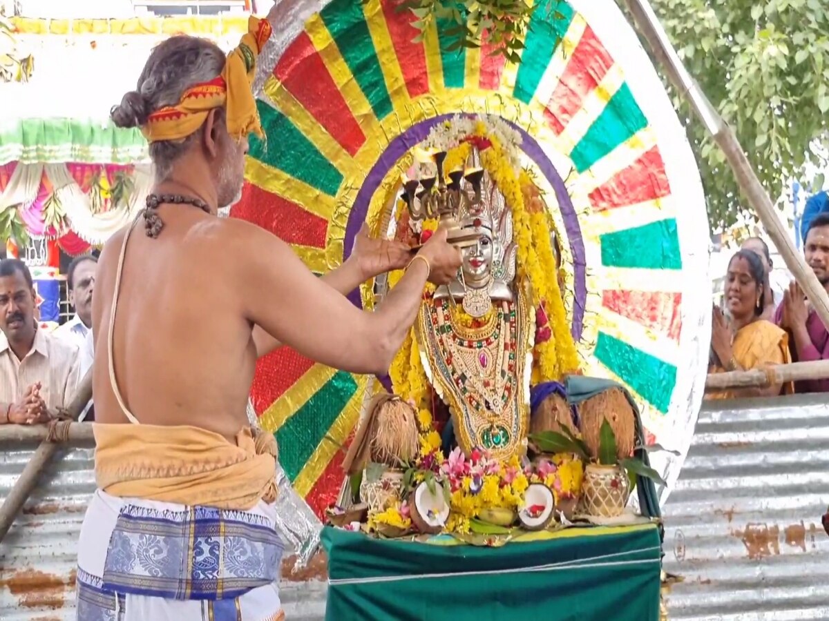 காஞ்சிபுரம்  மாரியம்மன் கோயில் கும்பாபிஷேக விழா - திரளான பக்தர்கள் பங்கேற்பு