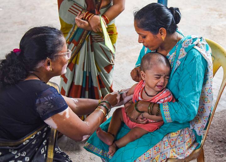 The BMC's initial estimate for the supplementary vaccination campaign recommended by the government health ministry was 1.38 lakh last week, but due to recent outbreaks in newer wards, the number of youngsters eligible has risen to 1.9 lakh.(Source: PTI)
