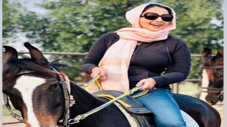 sonia mann shares her video of horse riding gets brutally trolled on social media Sonia Mann: ਸੋਨੀਆ ਮਾਨ ਨੇ ਘੁੜਸਵਾਰੀ ਕਰਦੇ ਵੀਡੀਓ ਕੀਤਾ ਸ਼ੇਅਰ, ਲੋਕਾਂ ਨੇ ਬੁਰੀ ਤਰ੍ਹਾਂ ਕੀਤਾ ਟਰੋਲ