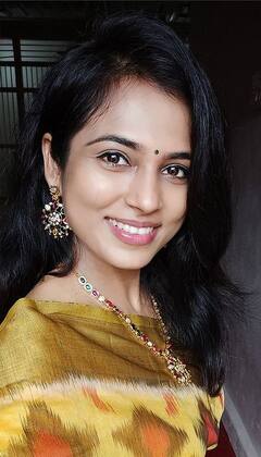 Ramya Pandian: சொந்த ஊரை சுற்றிப்பார்த்த சோஷியல் மீடியா குயின்.. குடும்பத்துடன் போட்டோஸ் வெளியிட்ட ரம்யா பாண்டியன்!