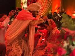 Hansika Motwani Wedding Look: सुर्ख लाल जोड़ा-हैवी जूलरी, रॉयल वेडिंग लुक में बला की खूबसूरत लगीं हंसिका मोटवानी