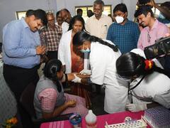 கரூரில் உதிரம் உயர்த்துவோம் திட்டத்தின் கீழ் இரத்தசோகை கண்டறியும் முகாம் - ஆட்சியர் தொடங்கி வைப்பு