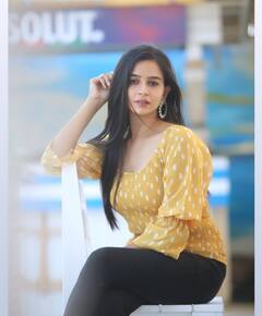 பொன் மஞ்சள் பூவே... பாக்கியலட்சுமி திவ்யா கணேஷ் கலக்கல் ஃபோட்டோஸ்!