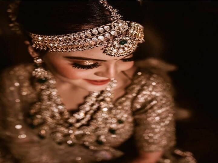 Trending news: From Mathapatti to Sheesh Patti, these hair accessories add  beauty to the bride - Hindustan News Hub