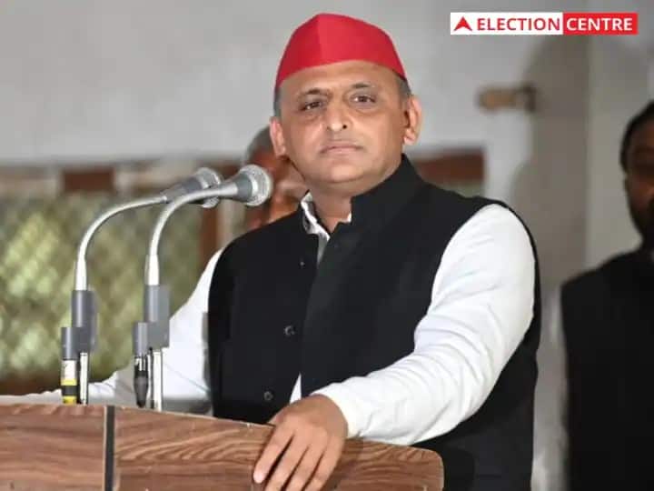 UP By-Election 2022 Samajwadi Party Chief Akhilesh Yadav Emotional reaction in Mainpuri Bypoll Mainpuri Bypoll: मैनपुरी में वोटिंग को लेकर अखिलेश यादव की पहली प्रतिक्रिया, नेताजी को लेकर हुए इमोशनल