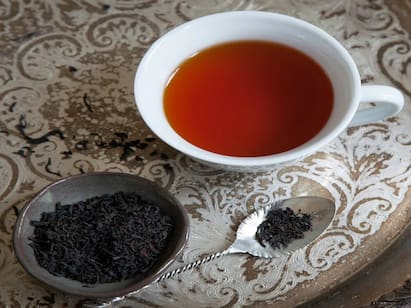 Black tea can have a deep impact in improving overall health Black Tea : தினமும் ஒரு கட்டன் சாயா.. ப்ளாக் டீயை குடிப்பதால் இவ்வளவு நன்மையா? ஒரு சர்ப்ரைஸ் ஆராய்ச்சி!