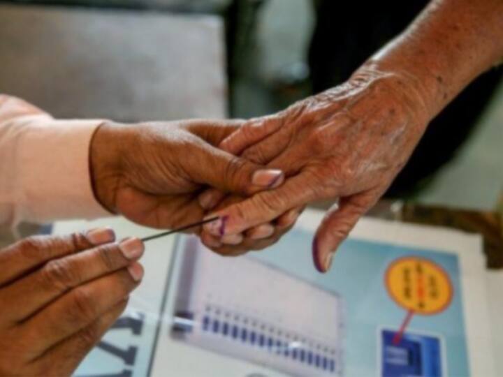 abp cvoter hp exit poll 2022 live updates himachal pradsh assembly election  Himachal Exit Poll 2022 : હિમાચલ પ્રદેશમાં ભાજપ-કૉંગ્રેસ વચ્ચે કાંટે કી ટક્કર, જાણો કોની બનશે સરકાર